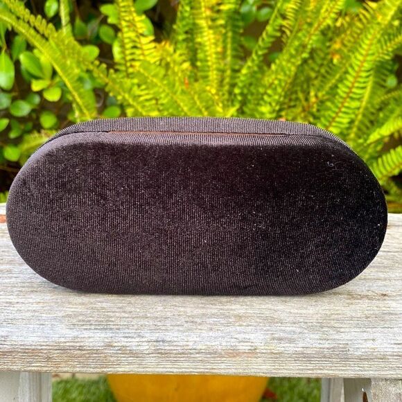 Tom Ford Black Velour Clamshell Sunglasses Case. Unisex EUC - Picture 7 of 9